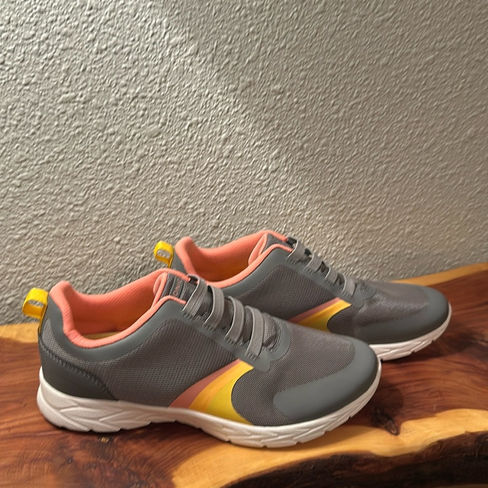 Vionic Slip On Sneakers (arch support)